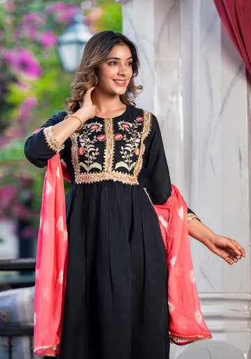 Ibony Black Embroidered Kurta Palazzo Dupatta Set